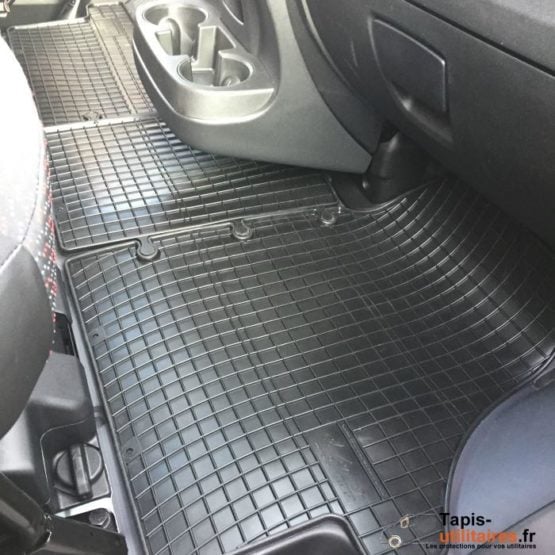tapis-de-sol-pour-citroen-berlingo-robustes-et-sur-mesure